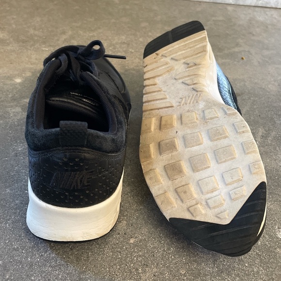 NIKE AIR MAX THEA - Picture 4 of 5